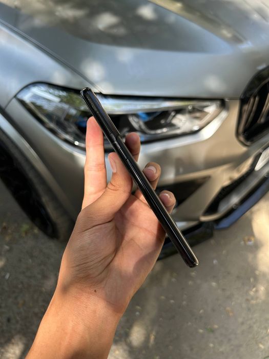 Samsung galaxy s21+ 5G 8/256gb holati ideal