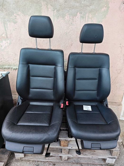 Черен кожен салон Мерцедес W212 Комби Седалки Мерцедес Е класа Н258