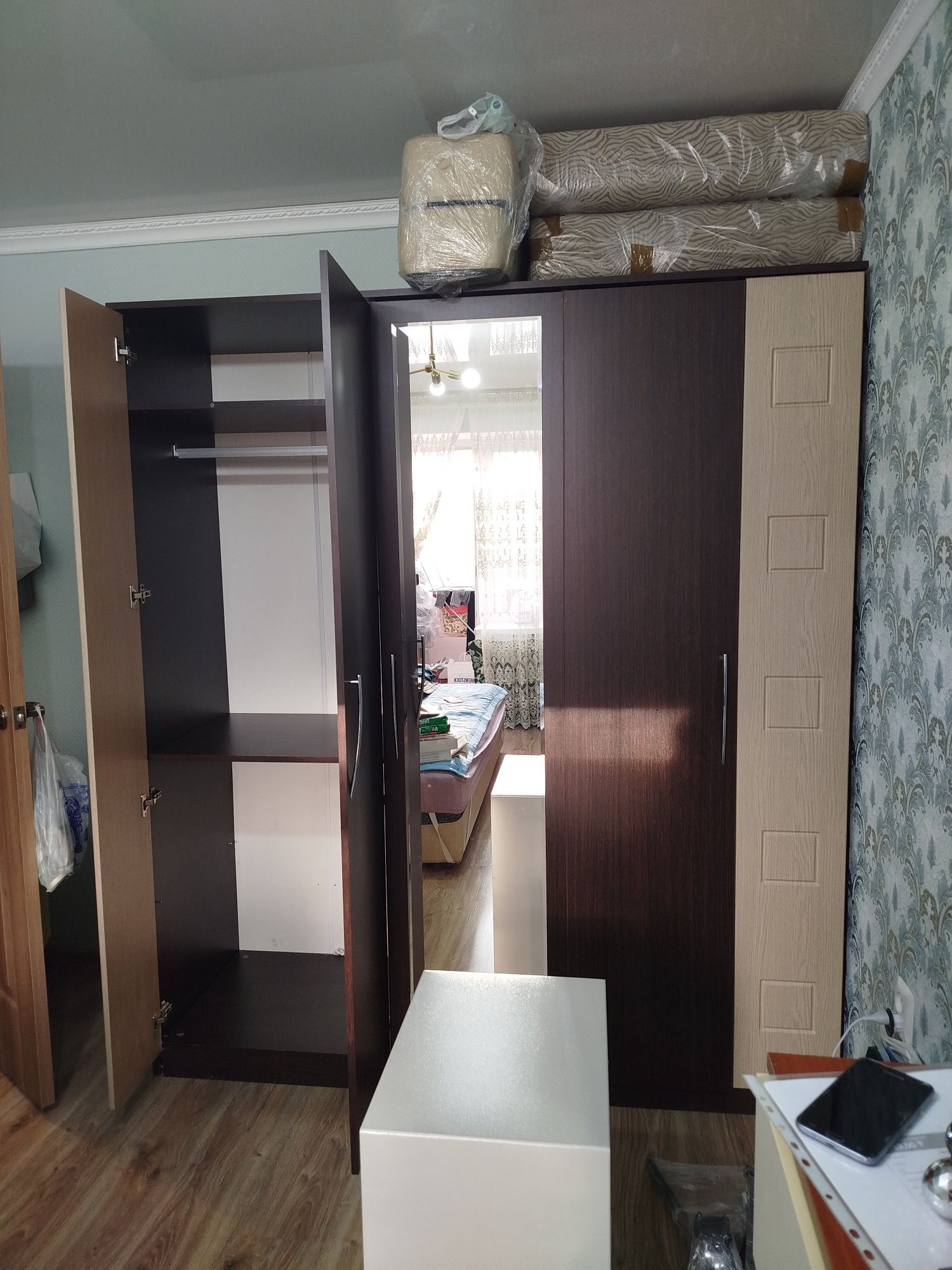Продам вместимый шкаф, ухоженный