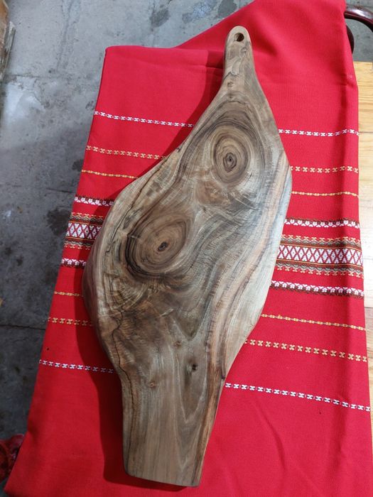 Дъска за мезета от орех