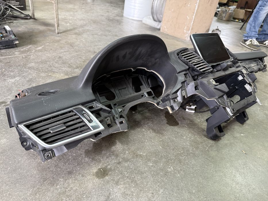 Табло за Mercedes gle w166 (GLE W166)