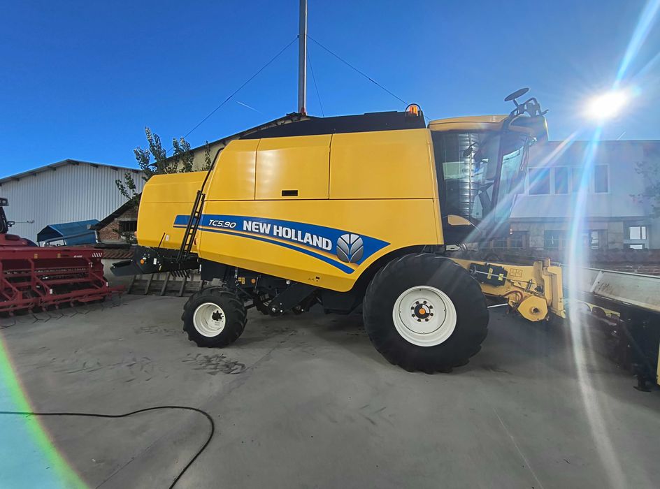 New Holland TC 5.90, с житен хедер 5.18м