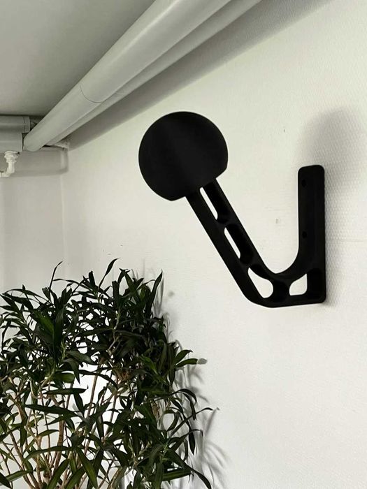 Suport casca moto model nou cu suport de umeras