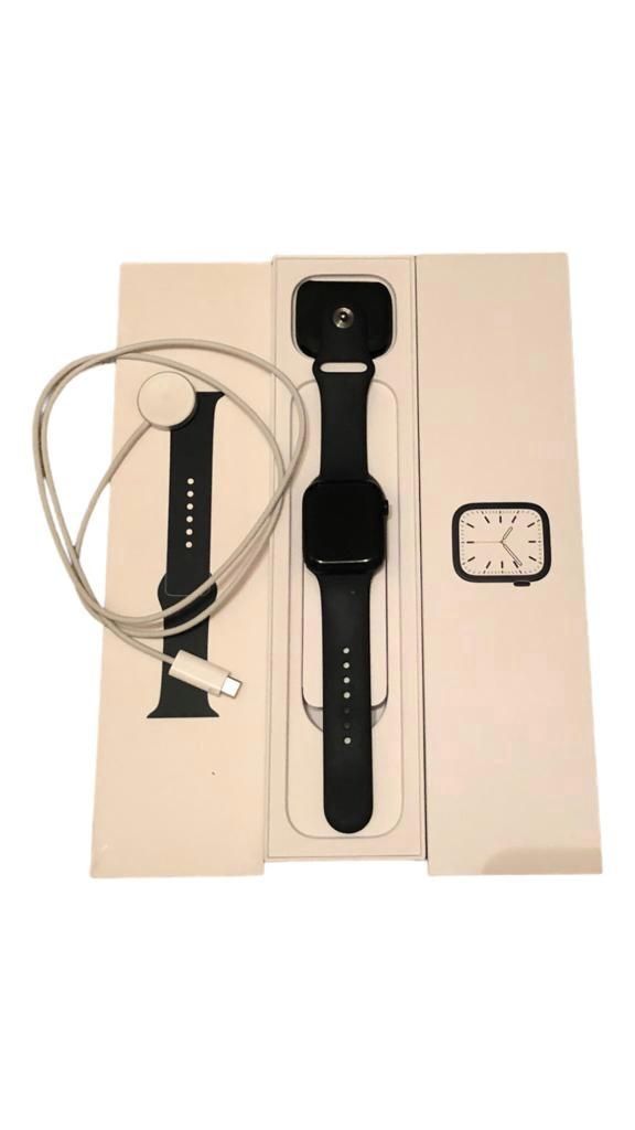 Часы Apple Watch Series 7