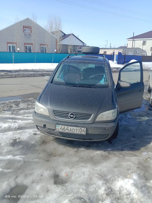 Срочно продам опел зафира