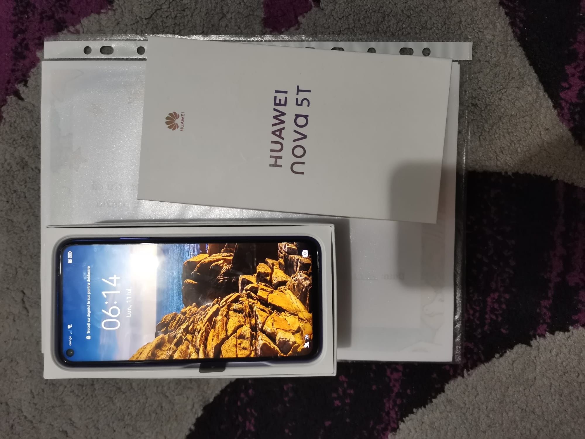 Vând Huawei nova 5 T