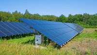 Parcuri panouri solare fotovoltaice.