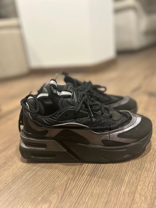Nike furyosa маратонки