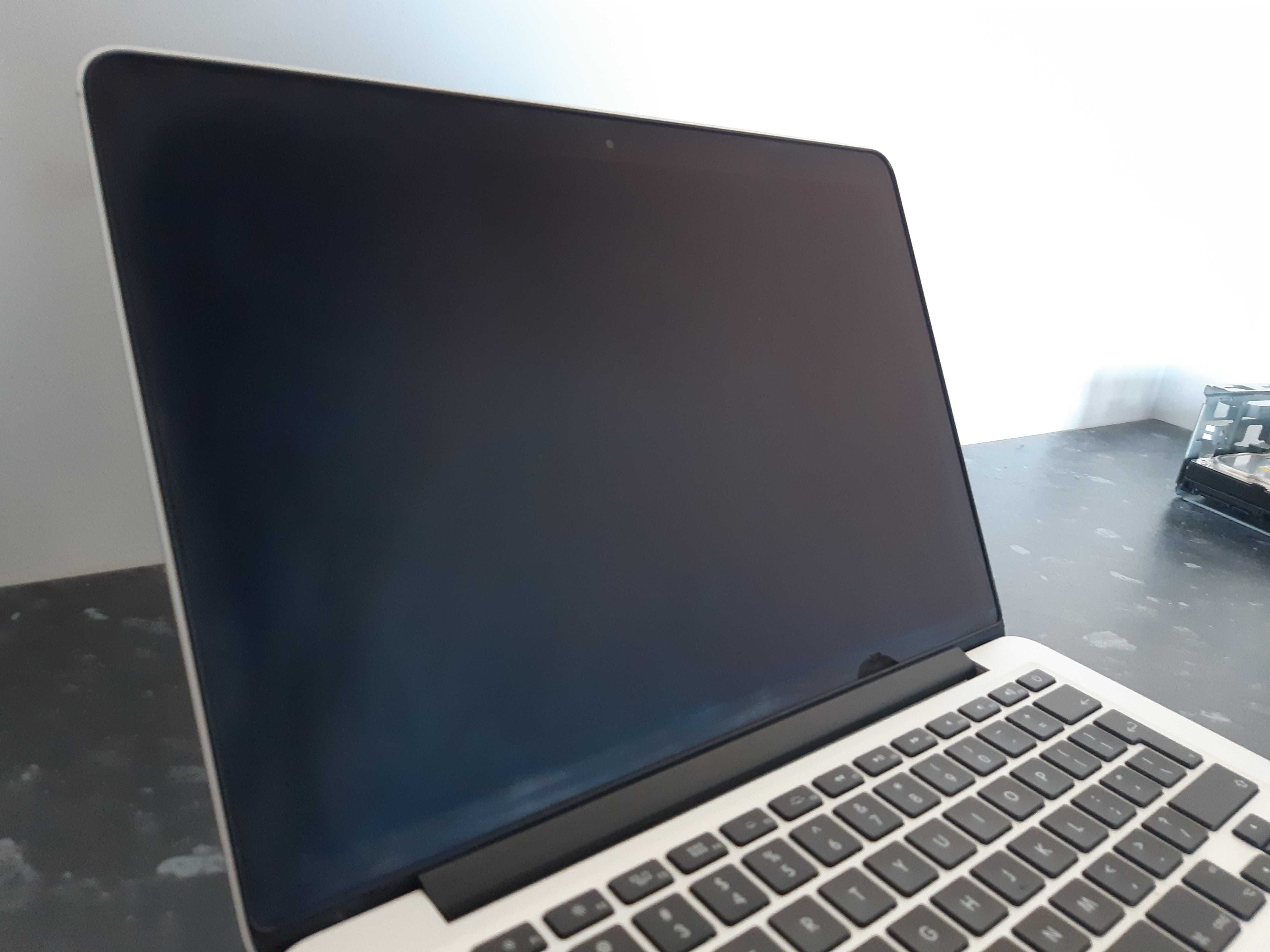 MacBook Pro Retina, 13-inch, Mid 2014, i5, 8GB RAM, 256GB (A1502)