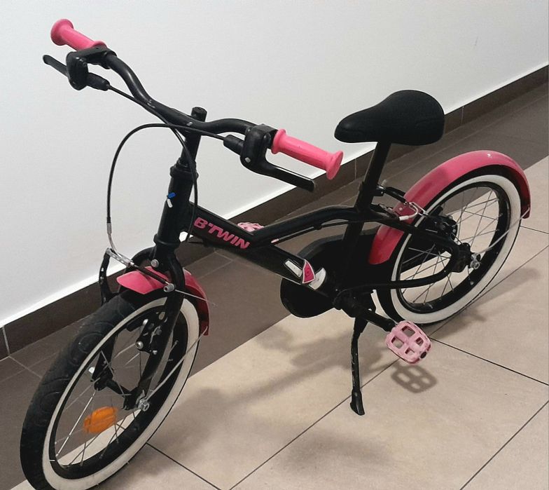 Bicicleta Btwin cu roti  pe 16 inch