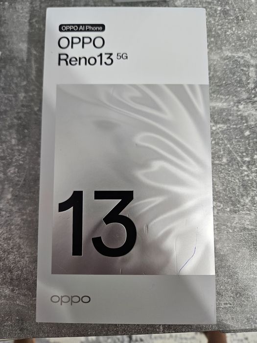 Oppo Reno 13 5G 256 GB + 12 GB RAM