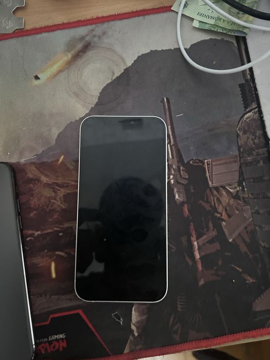 vand iphone 12 64gb