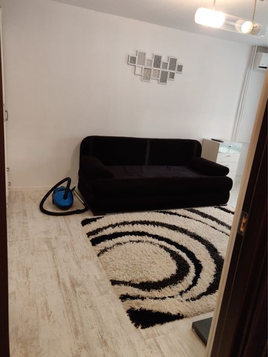 Garsoniera de inchiriat!