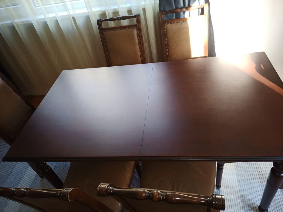 Трапезна маса и 6 стола