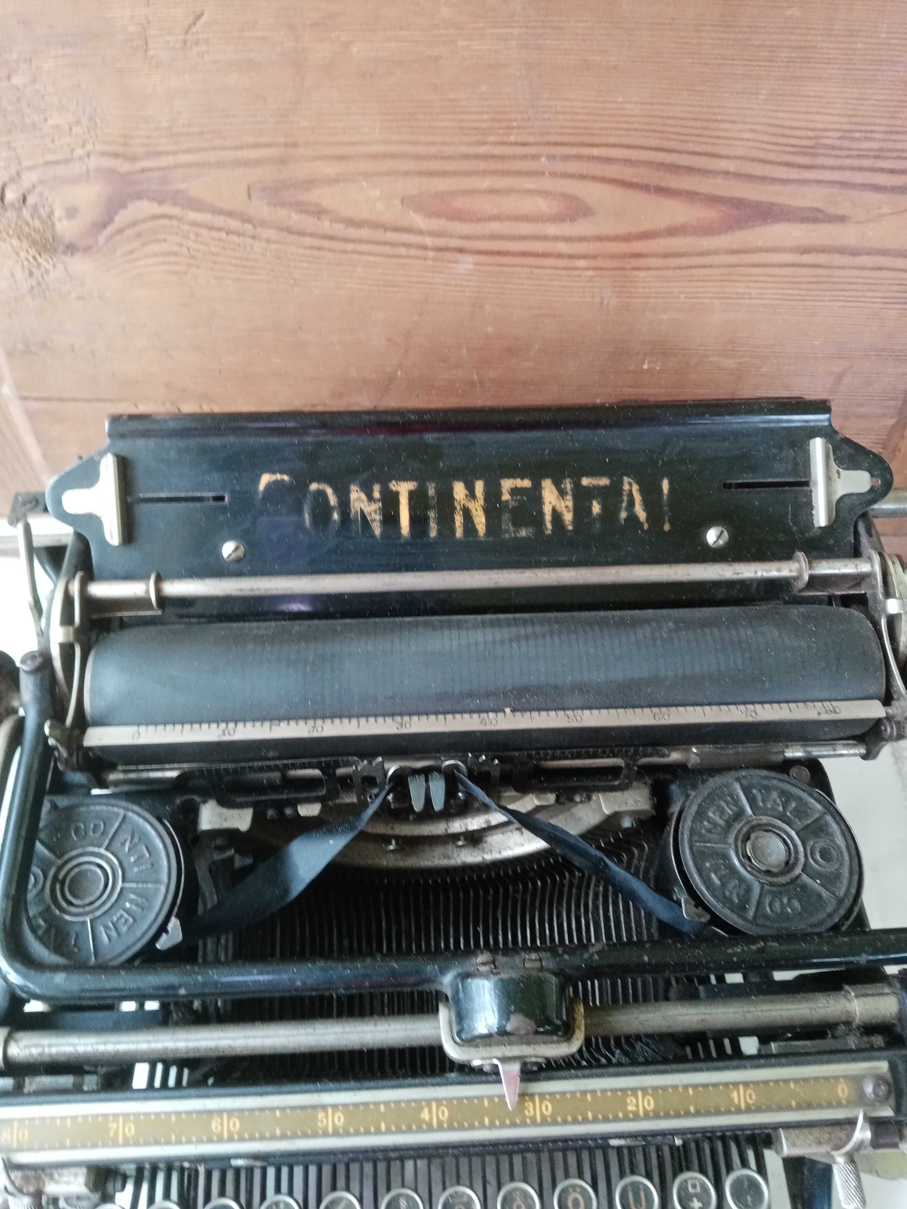 Mașină de scris interbelică Continental