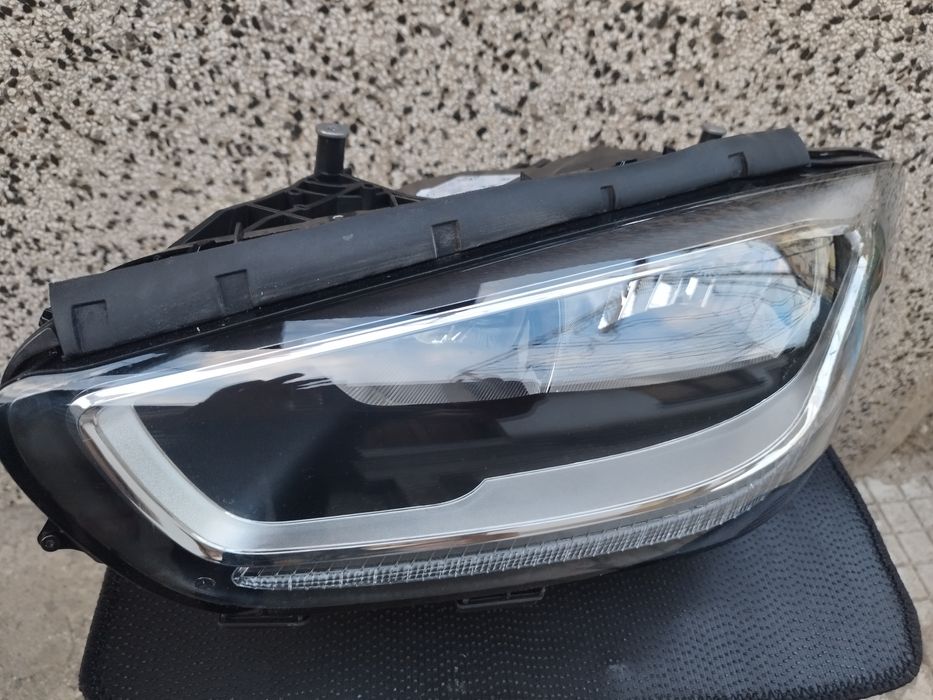 Ляв фар за Mercedes Benz Citan W420 HELLA LED