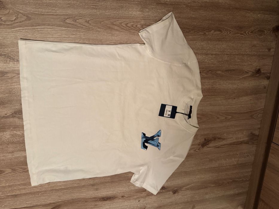 Louis Vuitton-Оригинална чисто нова мъжка тениска Л размер