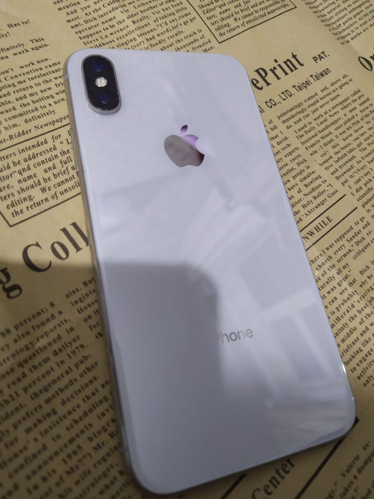 iPhone X,в белом цвете