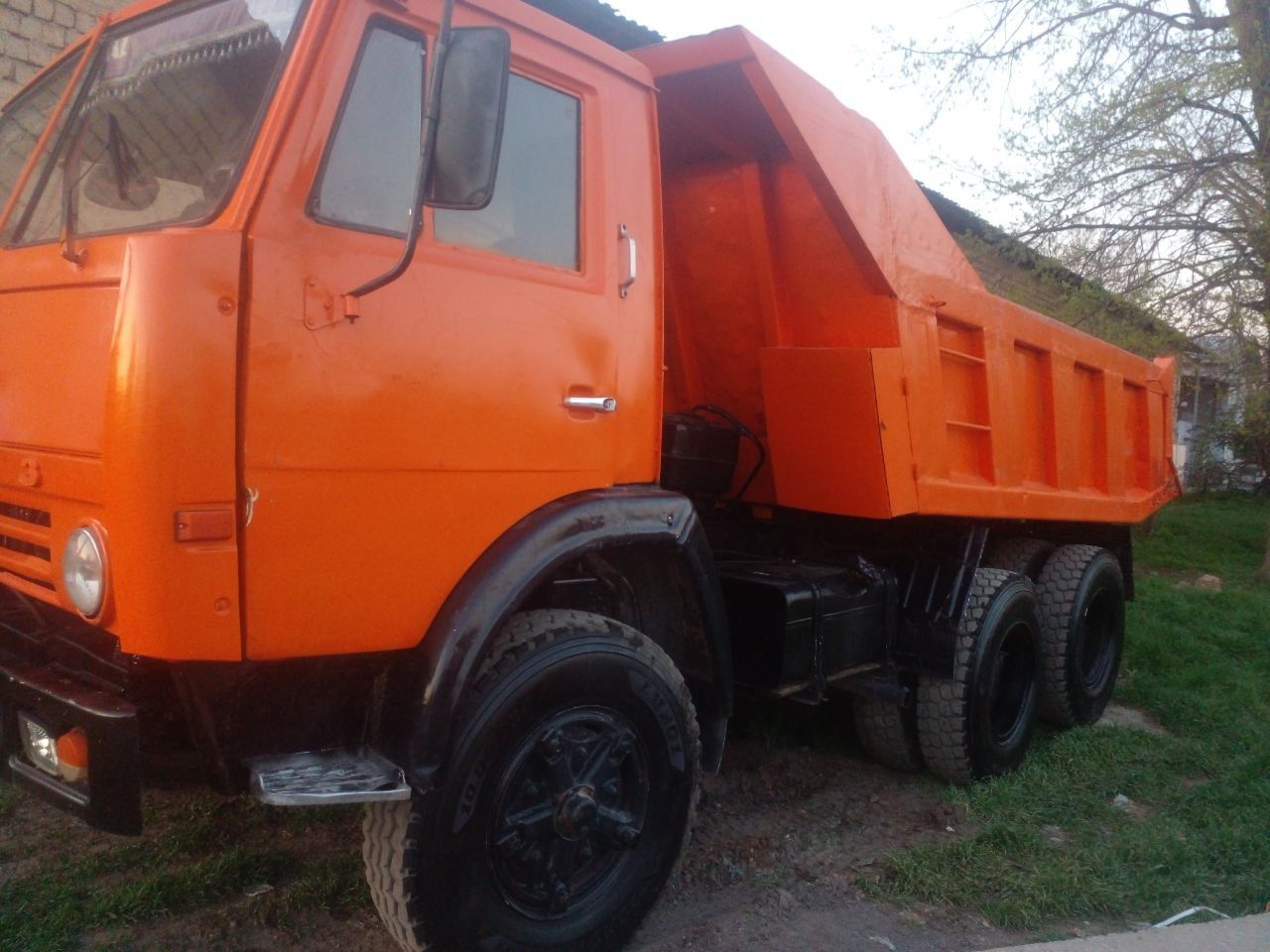 Kamaz samasval sotiladi