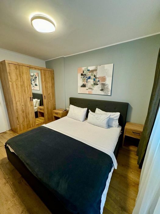 Inchiriez apartament 2 camere mamaia, loc de parcare-termen lung