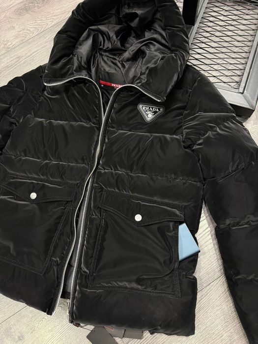 Geaca prada superbă barbati
S,M, L XL
Preț:28