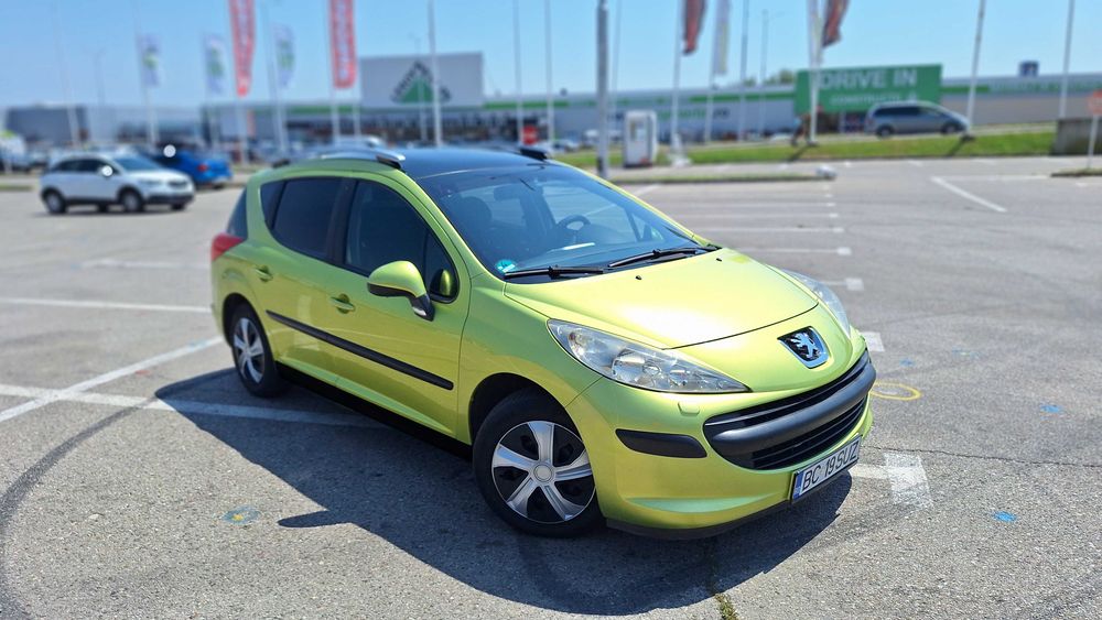 Peugeot 207 SW - Elegant si confortabil
