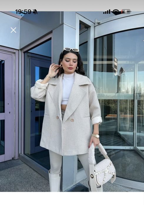 Ново дамска палто универсален размер