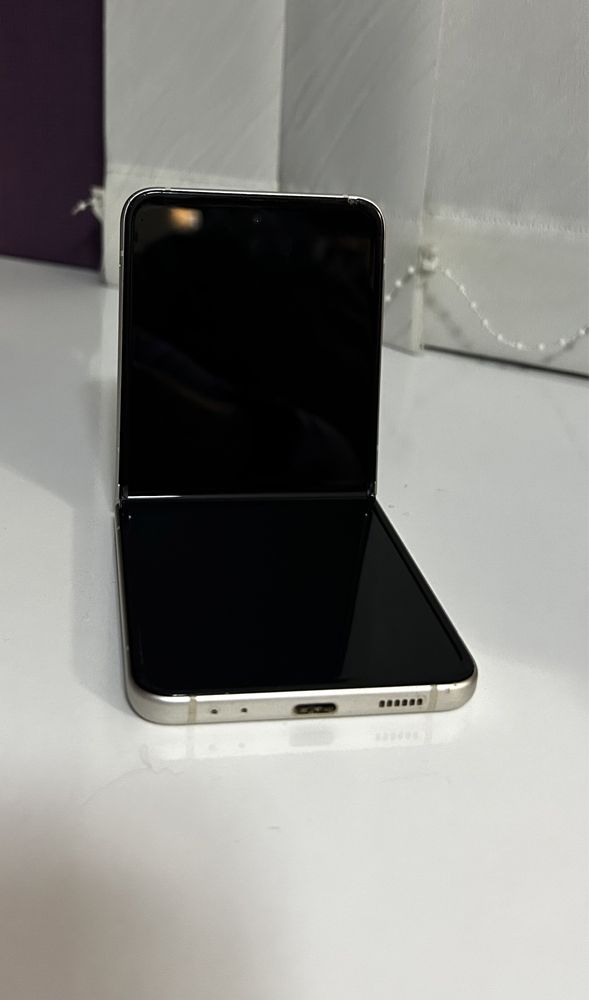 Samsung Galaxy Z Flip 3, 256GB