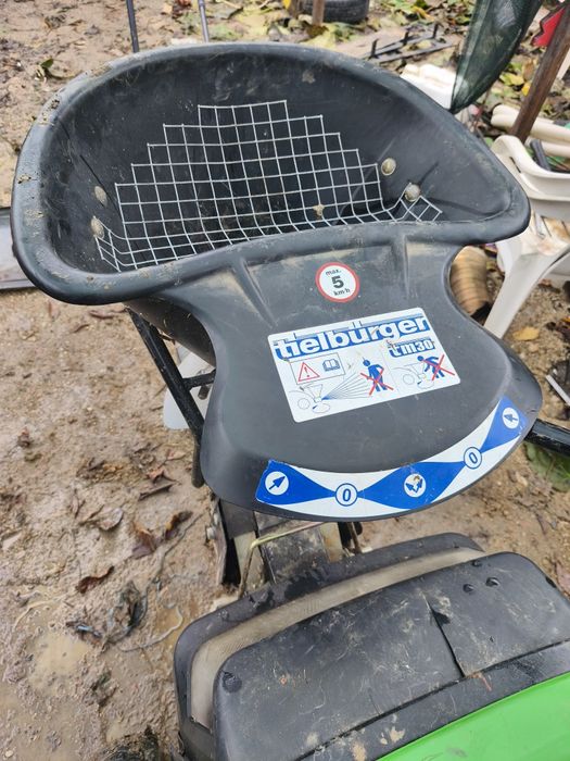 Lamă de zăpadă și sărăriță