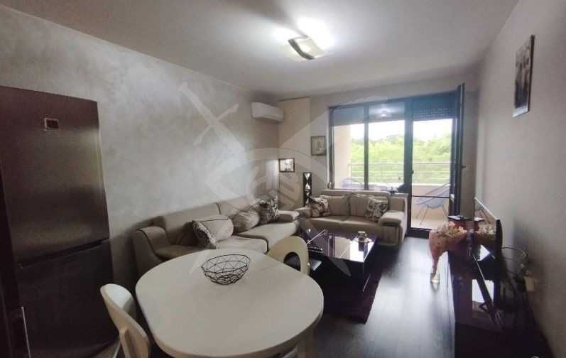 Продава се Тристаен апартамент в Пловдив, Каменица 2 - 109 кв.м за 2647 €/кв.м - Снимка #2