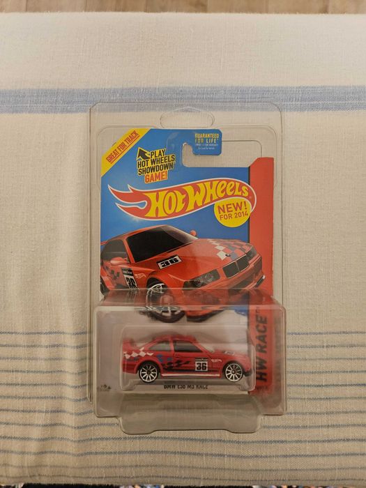 Hot wheels premium, mainline