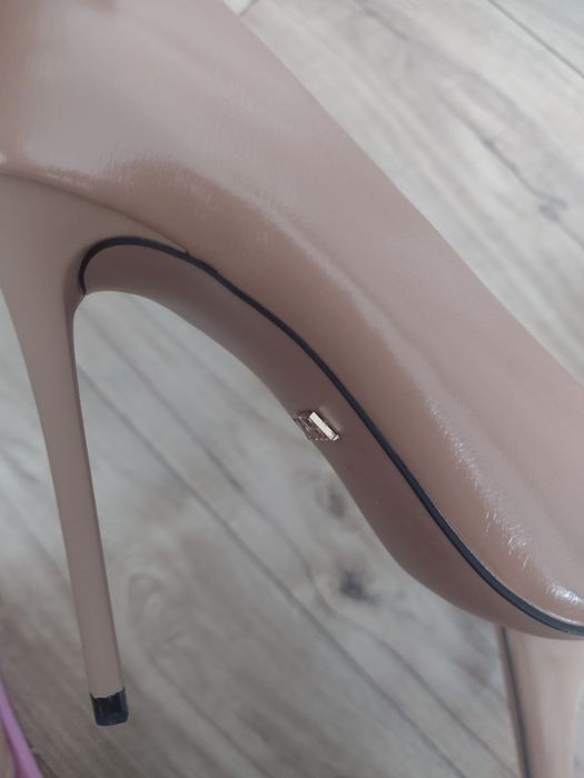 Vând pantofi Zara noi, măr 37