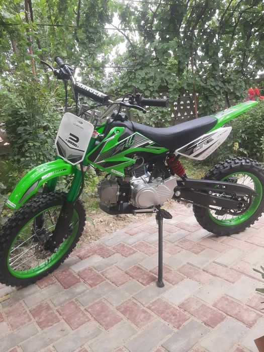 Vând crossuri noi în cutie 125cc