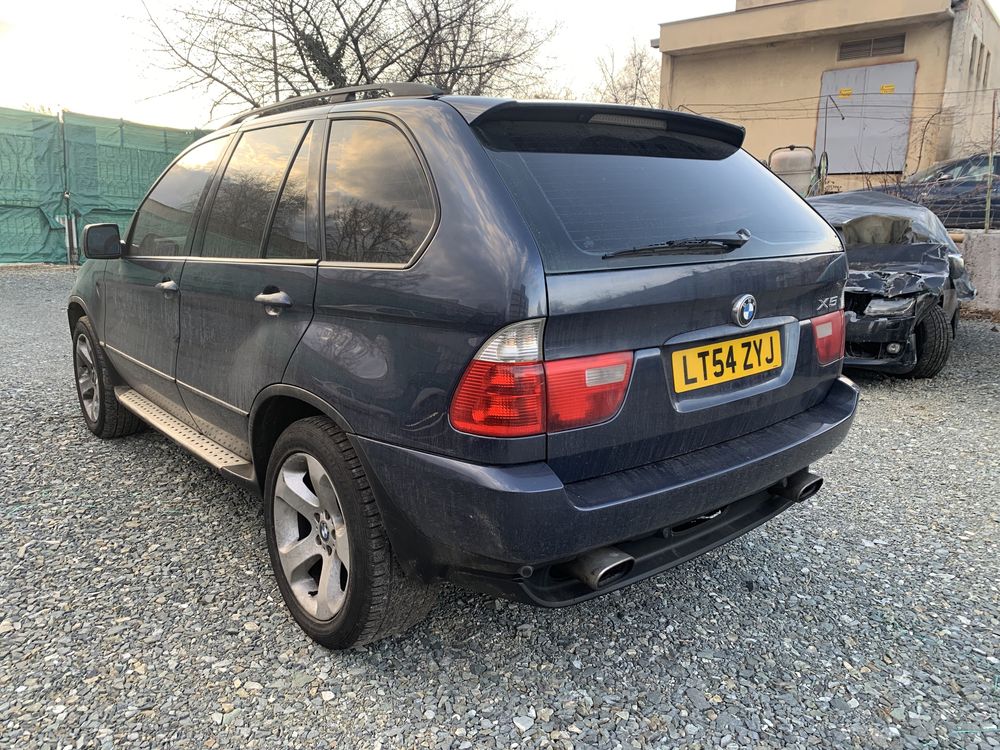 Продаваме на части бмв х5 3.0и bmw x5 3.0i.