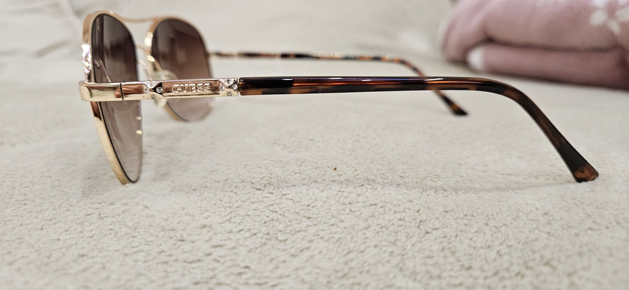 Слънчеви очила Guess