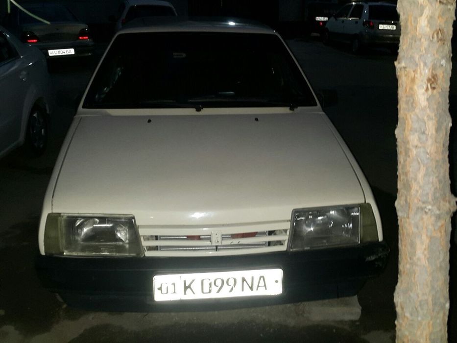 Продам машину ваз 21099