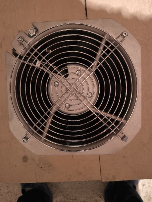 Vând ventilator axial AC