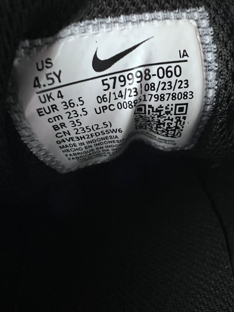 Adidasi Nike 36,5