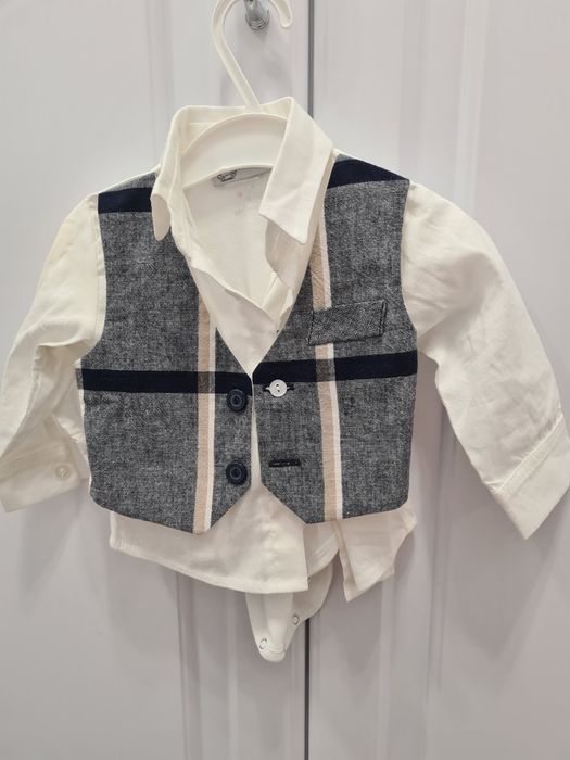 Costum bebe 0-3 luni