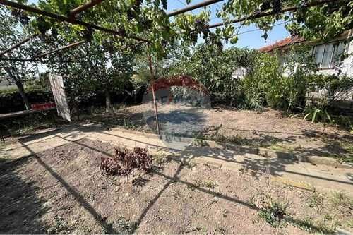 Продава се Къща в Шумен, Мътница - 100 кв.м за 561 €/кв.м - Снимка #4