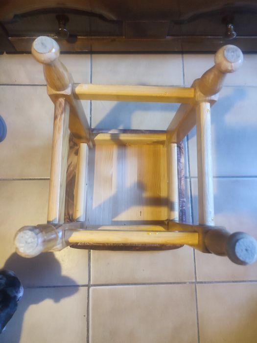 Дървен стол добро състояние