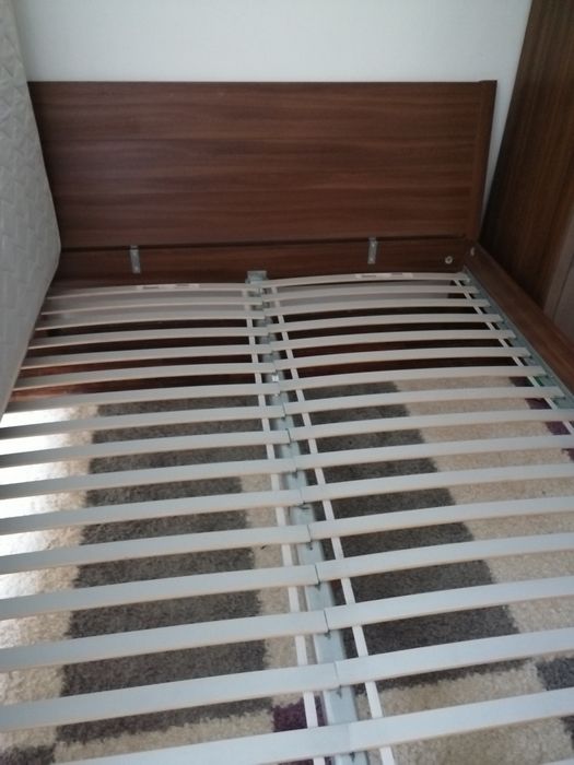 Pat ikea cu saltea 180/200
