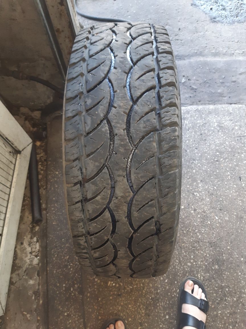 Шины на делику R15LT , 31×10.5 , 109S