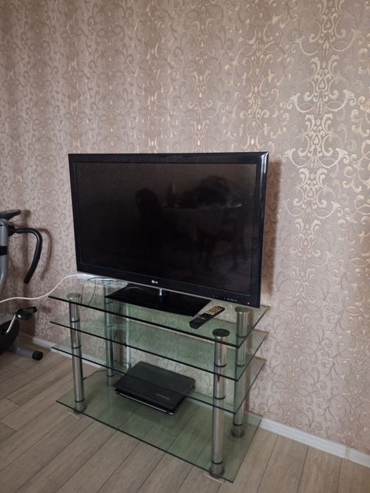 Продам телевизор LG