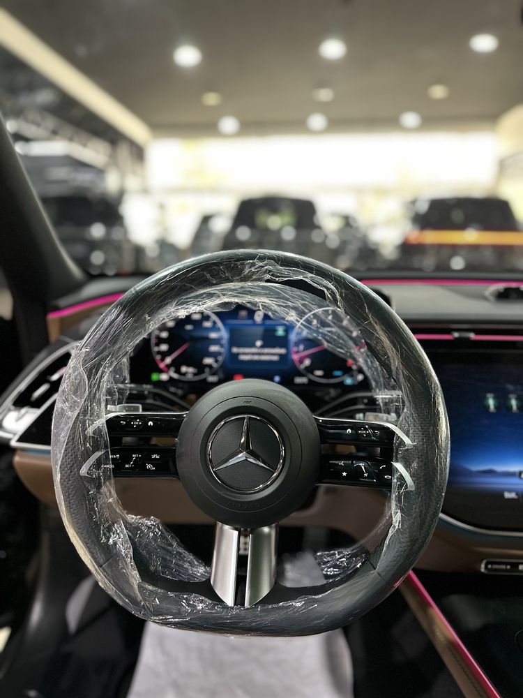 Mercedes-Benz E300 W214 MODEL 2025