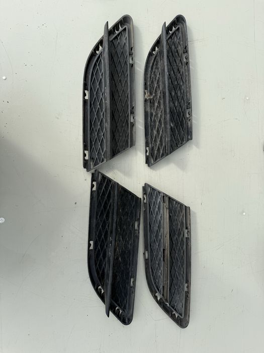Proiector grila bara bmw seria 3 e90  lci stanga dreapta