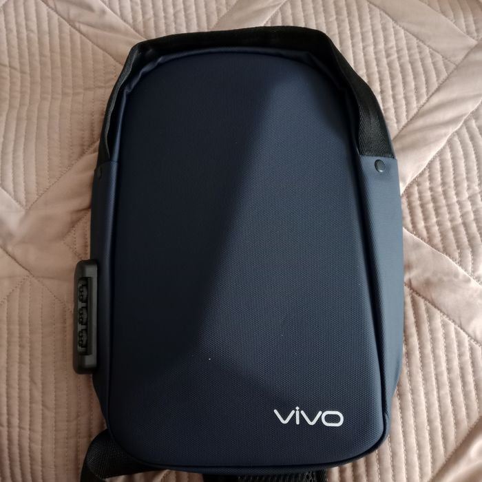 Продам сумку Vivo