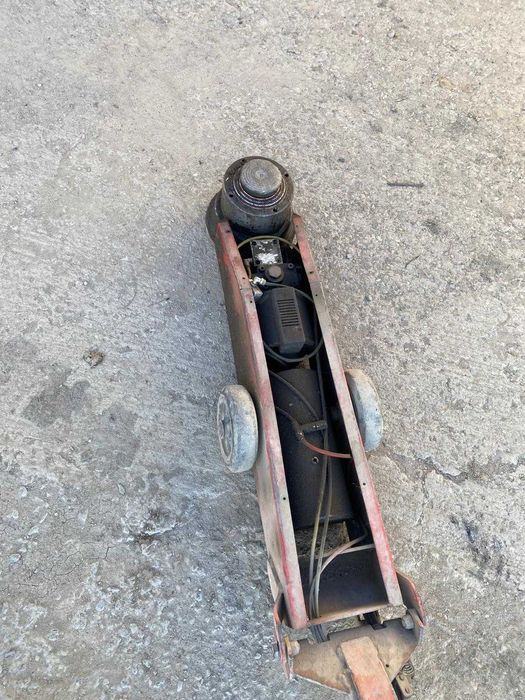 Cric Hidraulic profesional 40 tone camioane