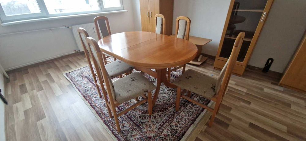 Kомплект масивна разтегателна маса с 6 стола