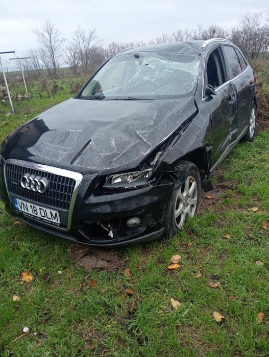 Vând audi Q5 Avariat
